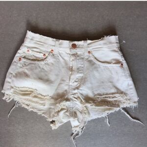 We the Free off-white distressed shorts size 25
